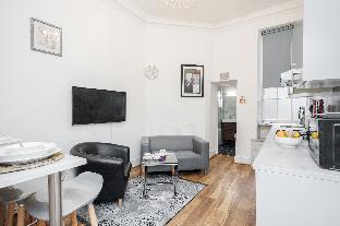 DELUXE Two Bed in  Covent Garden  - main image