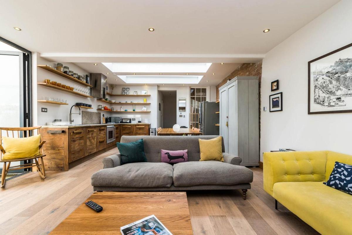 Stunning 3BD Flat Shoreditch with Hidden Garden - main image