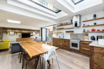 Stunning 3BD Flat Shoreditch with Hidden Garden - image 13