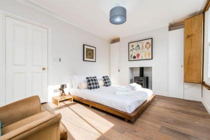 Stunning 3BD Flat Shoreditch with Hidden Garden - image 17