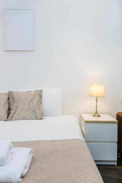 Beautiful 2 bedroom Covent Garden apartment - image 12