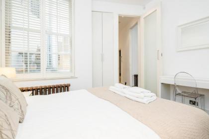 Beautiful 2 bedroom Covent Garden apartment - image 13