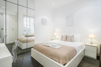 Beautiful 2 bedroom Covent Garden apartment - image 2