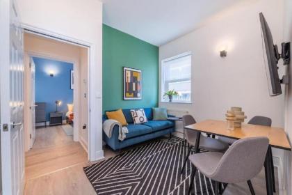 2 Bedroom - Tower Bridge - London City by Prime London Stays M-11 - image 12