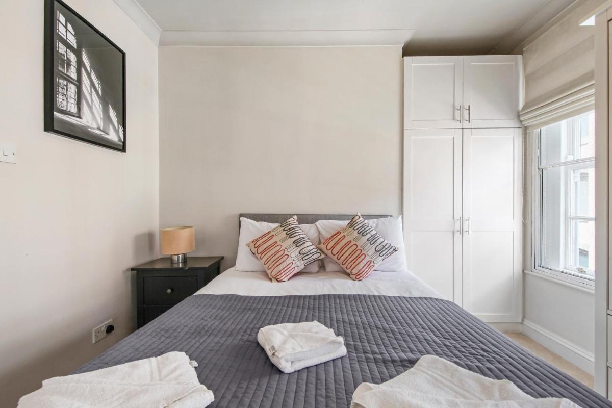 1 Bed Executive Apartment near Liverpool Street Station FREE WIFI by City Stay Aparts London - image 4