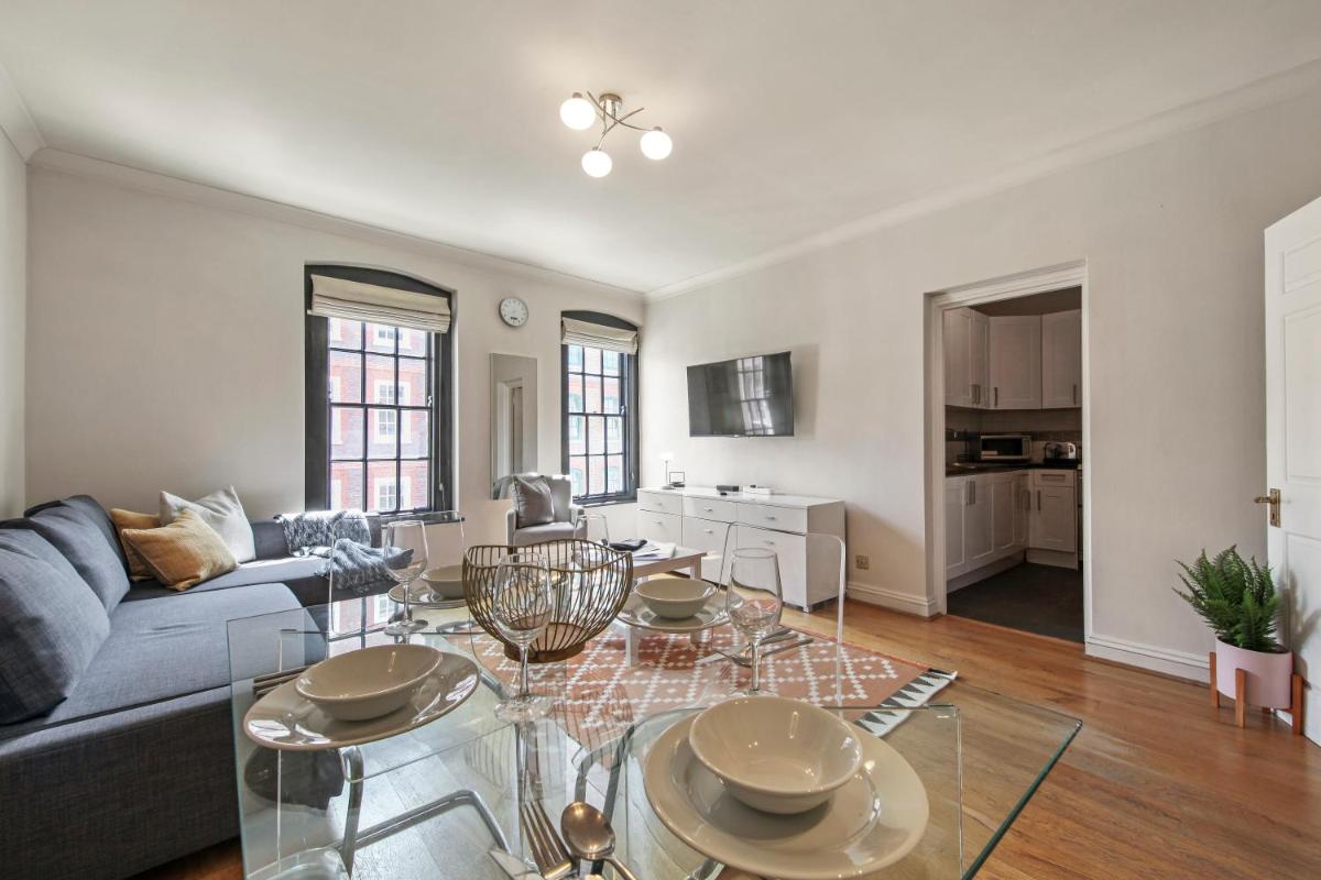 1 Bed Executive Apartment near Liverpool Street Station FREE WIFI by City Stay Aparts London - image 7