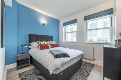 2 Bedroom - Tower Bridge - London City by Prime London Stays M-8 - image 7