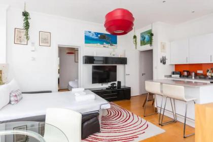 Homely 1 Bedroom Apartment in the Heart of Vibrant Camden - image 4