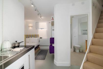 GuestReady - Micro Garden flat in Fulham - image 14