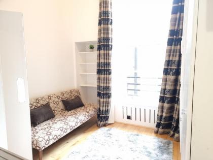 F8-Mezzanine 1st Floor Flat Fits 3 Near Paddington 