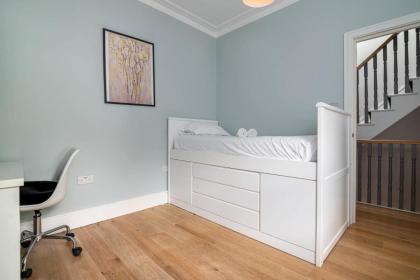 GuestReady - Family Stay in the heart of Fulham - image 16