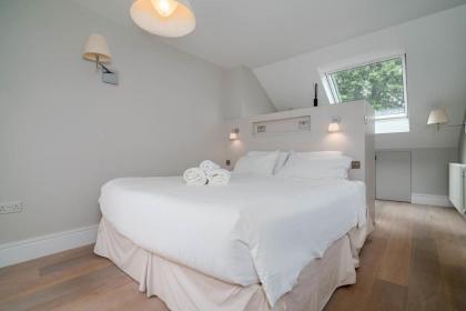 GuestReady - Family Stay in the heart of Fulham - image 2