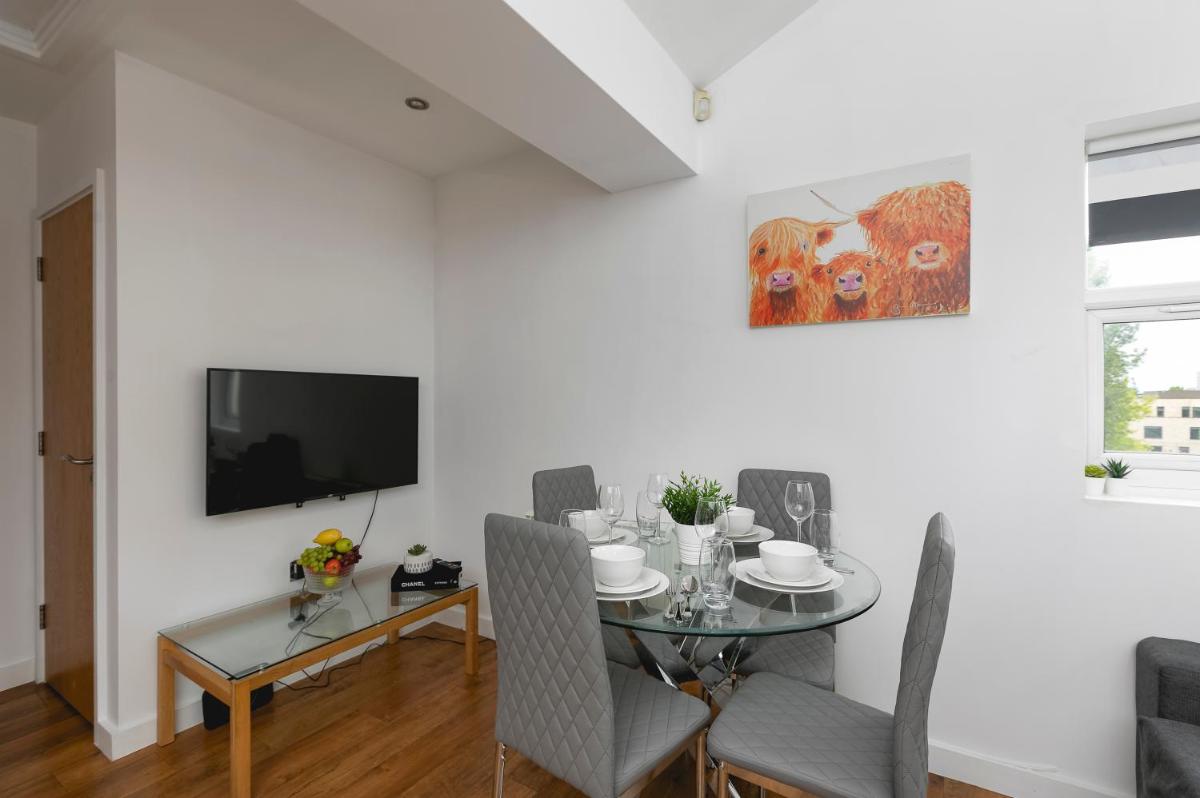 Skyvillion - Beautiful 3-Bed Central London Apartment - main image