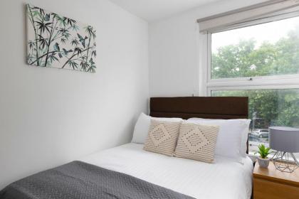 Skyvillion - Beautiful 3-Bed Central London Apartment - image 13