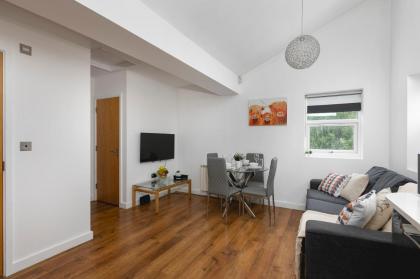 Skyvillion - Beautiful 3-Bed Central London Apartment - image 9