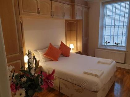 Beautiful 2 Bedroom Flat in Frampton Street - image 5