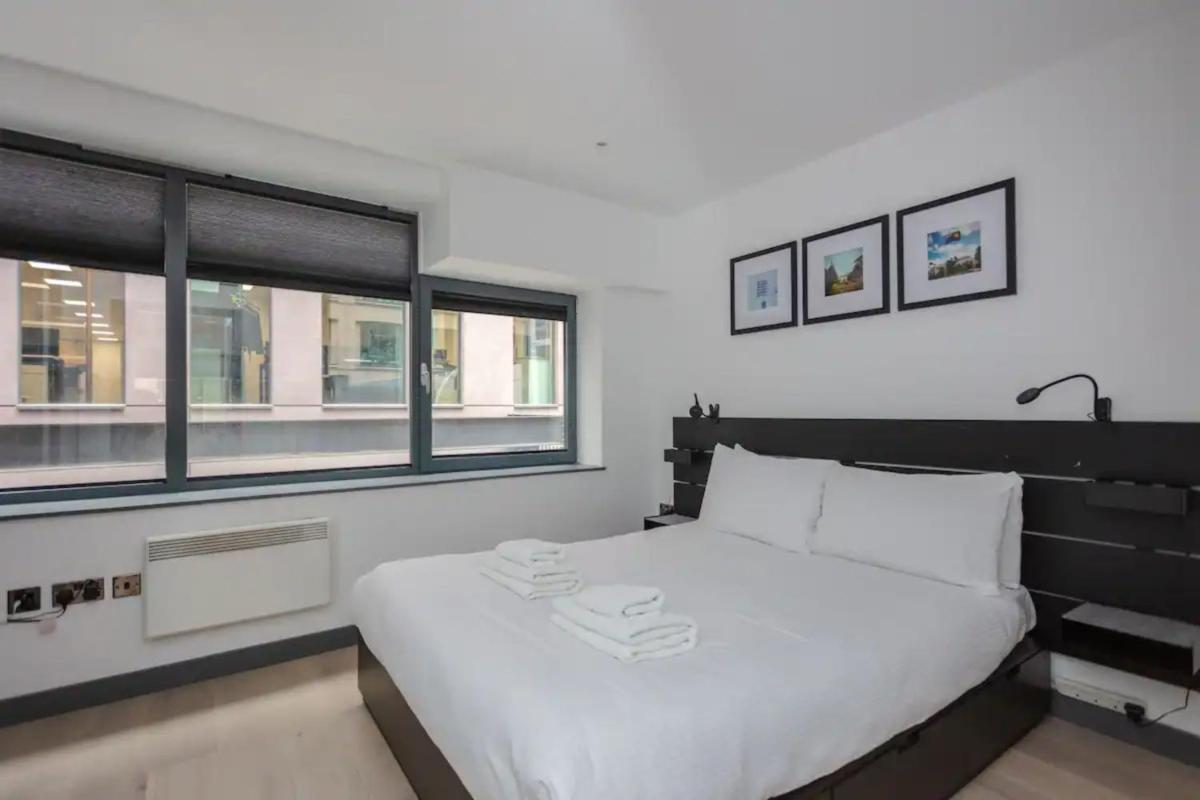 Stylish 1 Bedroom Apartment in Holborn in a Great Location - image 2