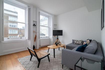 GuestReady - Chic flat in the heart of Kensington - image 10