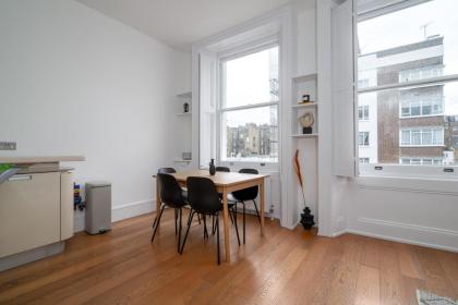 GuestReady - Chic flat in the heart of Kensington - image 11