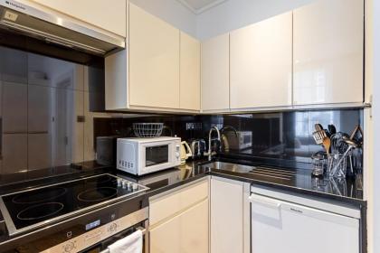 Marylebone Studio Flat - image 13