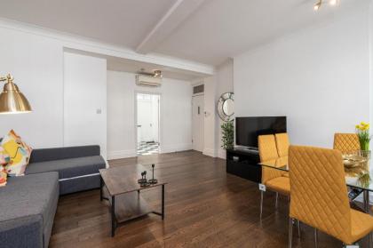 Marble Arch Apartments - image 4