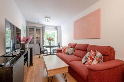 Bright 1 Bedroom Flat in Kensington Olympia - image 12