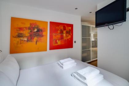 Lovely Charing Cross Apartment - image 13