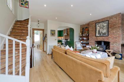 Delightful apartment in Brackenbury village near Hammersmith by UnderTheDoormat - image 15