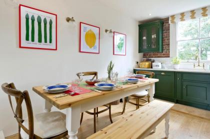 Delightful apartment in Brackenbury village near Hammersmith by UnderTheDoormat - image 5