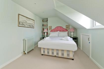 Delightful apartment in Brackenbury village near Hammersmith by UnderTheDoormat - image 7