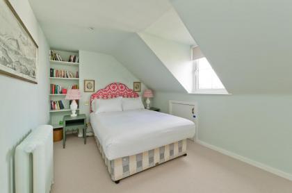 Delightful apartment in Brackenbury village near Hammersmith by UnderTheDoormat - image 9