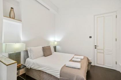 1 & 2 Bed Cosy Apartments next to Earls Court FREE WIFI - image 11