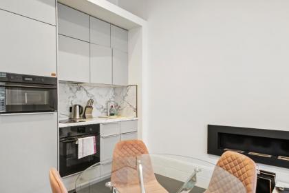 1 & 2 Bed Cosy Apartments next to Earls Court FREE WIFI - image 12