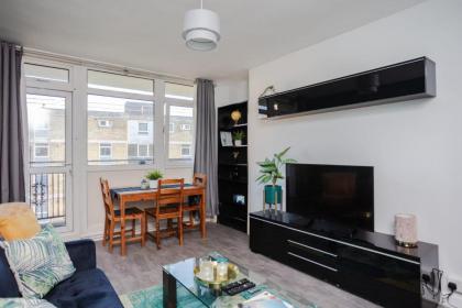 Spacious 3 Bedroom Flat in the Heart of Shoreditch - image 10