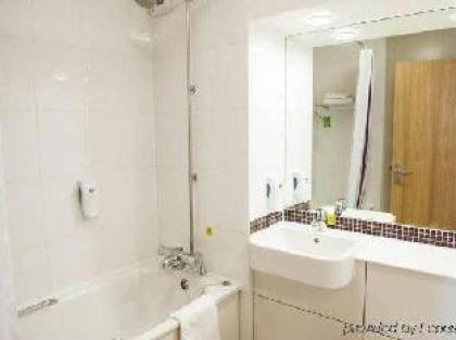 Premier Inn Dartford - image 2