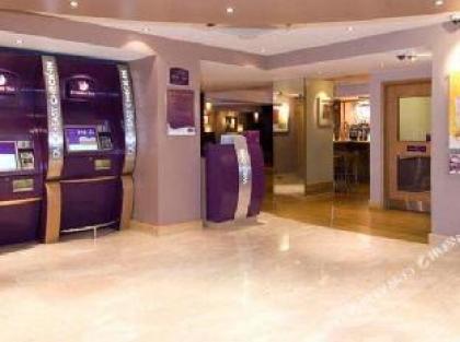 Premier Inn London Victoria - image 12