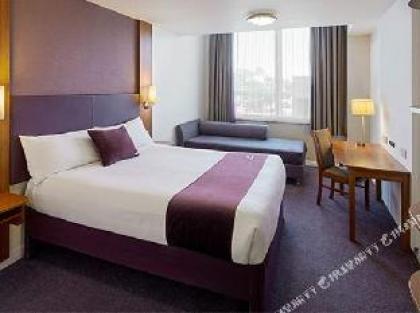 Premier Inn London Victoria - image 13