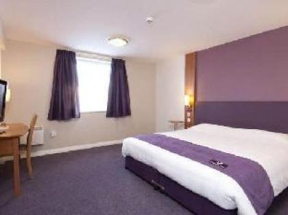 Premier Inn London Victoria - image 7