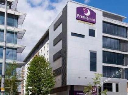 Premier Inn London Ealing - image 9