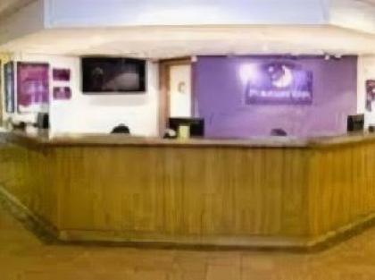 Premier Inn London Tower Bridge - image 11