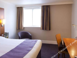 Premier Inn London Greenwich - image 6