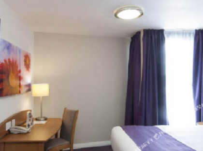 Premier Inn London Greenwich - image 8