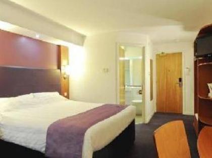 Premier Inn London Hanger Lane - image 3