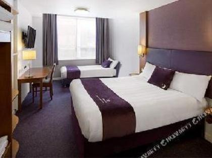 Premier Inn London Docklands (Excel) - image 14