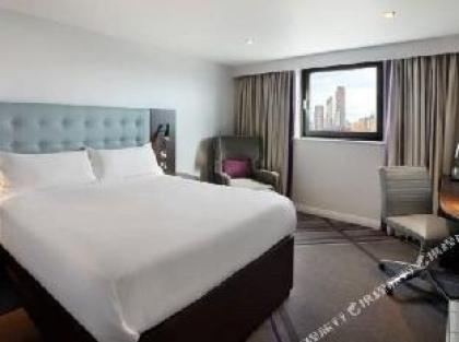 Premier Inn London Kensington - image 18