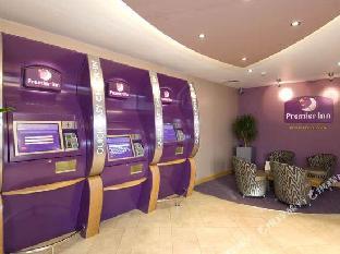 Premier Inn London Kensington - image 7