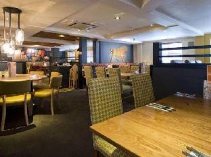 Premier Inn London Romford (Mercury Gardens) - image 3