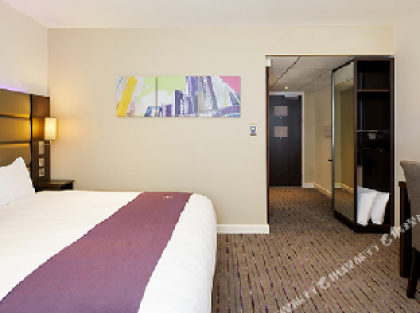 Premier Inn London Harrow - image 14