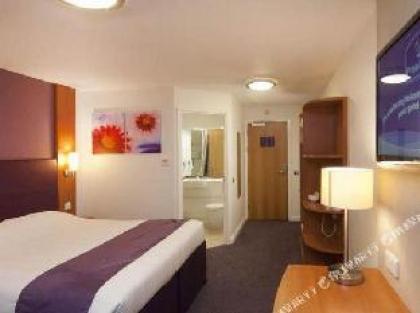 Premier Inn Epsom Central - image 2