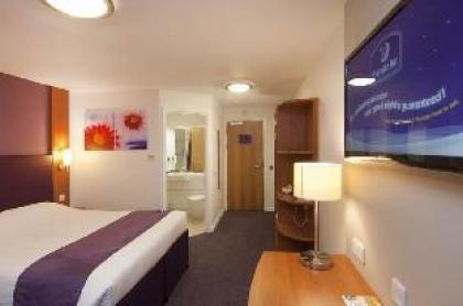 Premier Inn London Richmond - image 10